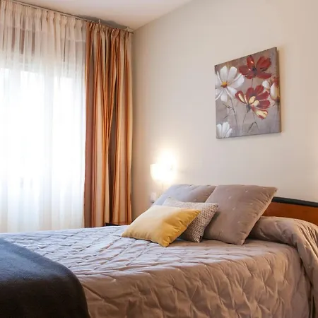Apartamento Araceli Proximo A Clinica Oftalmologica Fdez Vega Apartment *